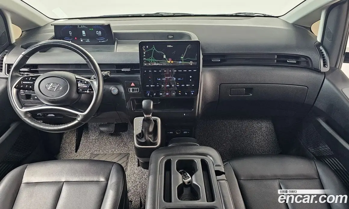 Hyundai Staria 2021 2.2 автомат (гидро), фото 9
