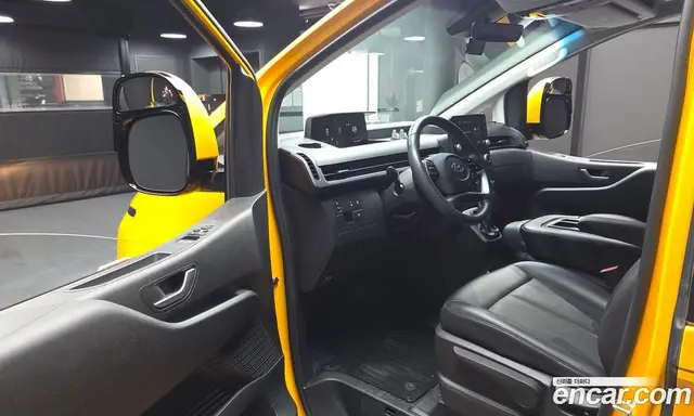 Hyundai Staria 2023 3.5 автомат (гидро), миниатюра 10