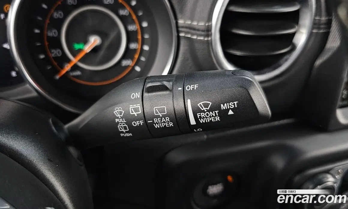 Jeep Wrangler 2021 2.0 автомат (гидро), фото 25