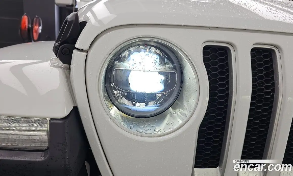 Jeep Wrangler 2021 2.0 автомат (гидро), фото 8