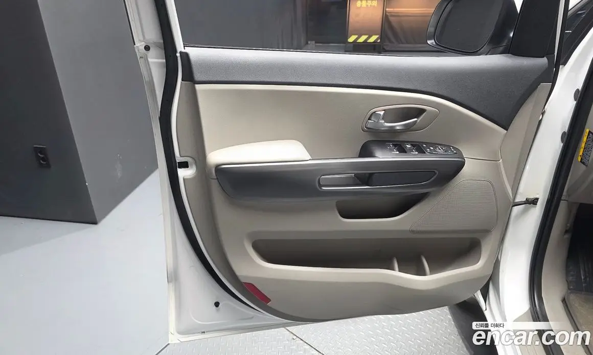 Kia Carnival 2020 2.2 автомат (гидро), фото 14