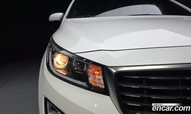 Kia Carnival 2020 2.2 автомат (гидро), миниатюра 8