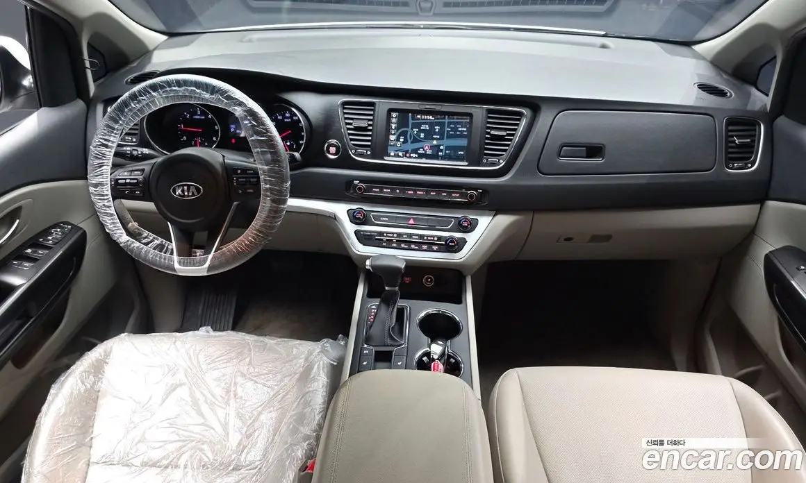 Kia Carnival 2020 2.2 автомат (гидро), фото 10