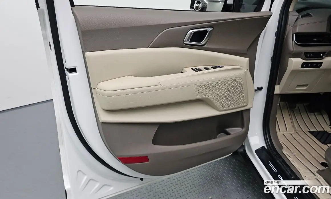 Kia Carnival 2025 3.5 автомат (гидро), фото 14