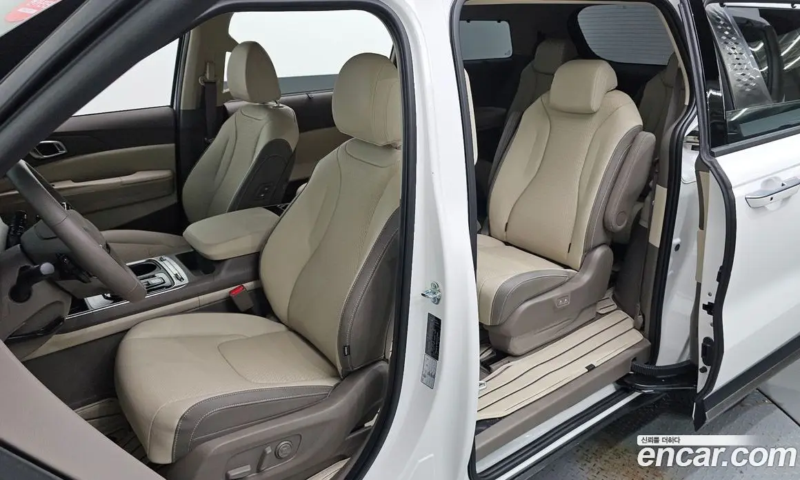 Kia Carnival 2025 3.5 автомат (гидро), фото 18