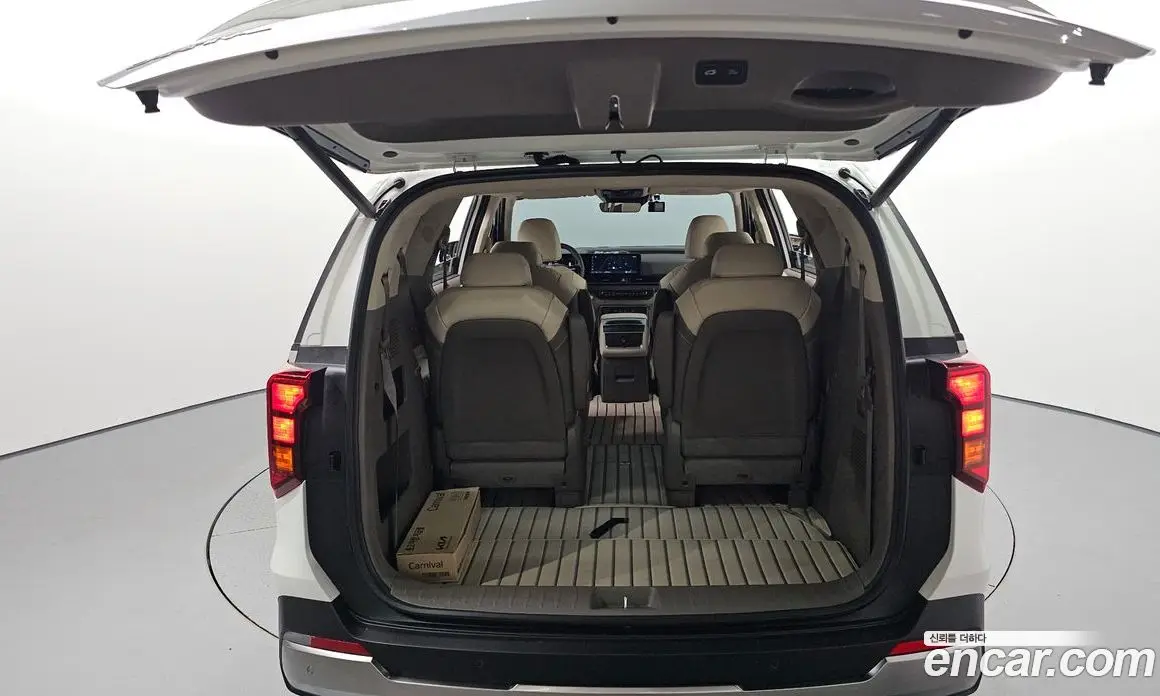 Kia Carnival 2025 3.5 автомат (гидро), фото 26