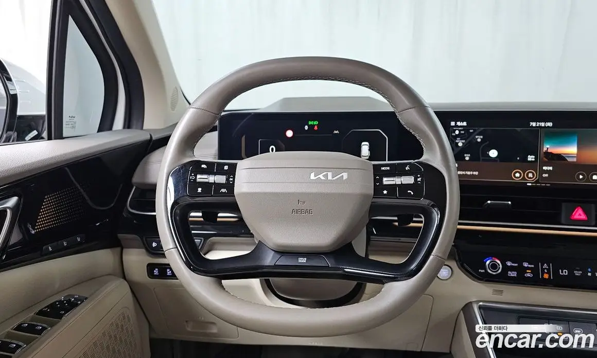 Kia Carnival 2025 1.6 автомат (гидро), фото 18