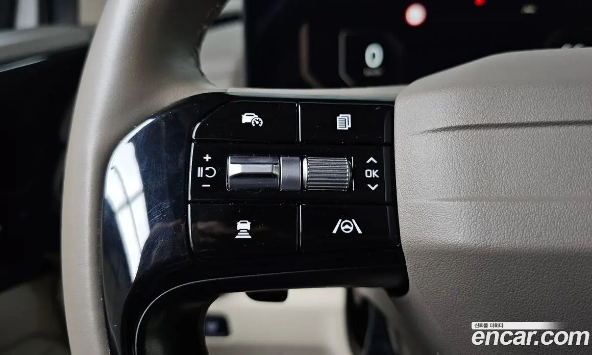 Kia Carnival 2025 1.6 автомат (гидро), фото 28