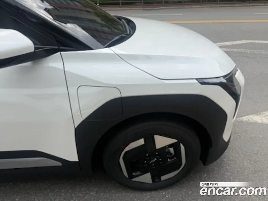 Kia EV3 2026 автомат (гидро), фото 4 Kia EV3 2026 автомат (гидро), фото 4