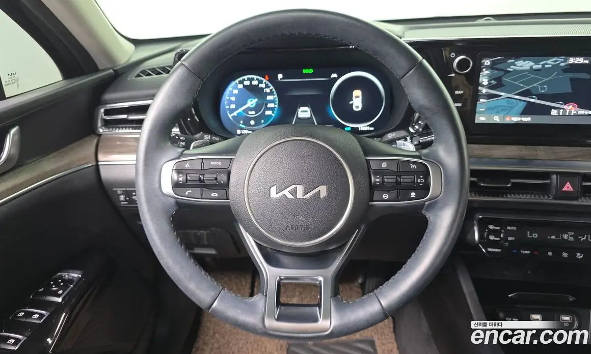 Kia K5 (Optima) 2023 2.0 автомат (гидро), фото 19