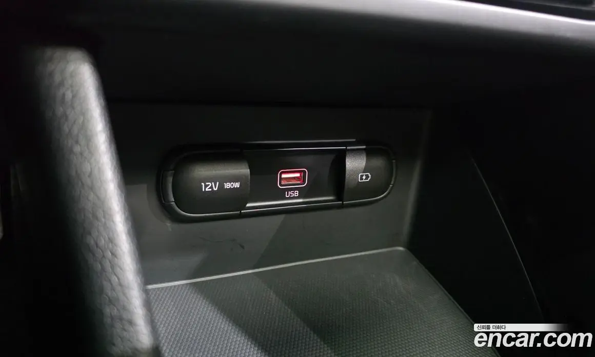 Kia Niro 2021 1.6 автомат (гидро), фото 19
