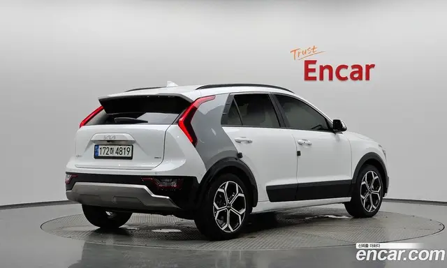 Kia Niro 2022 1.6 автомат (гидро), миниатюра 1