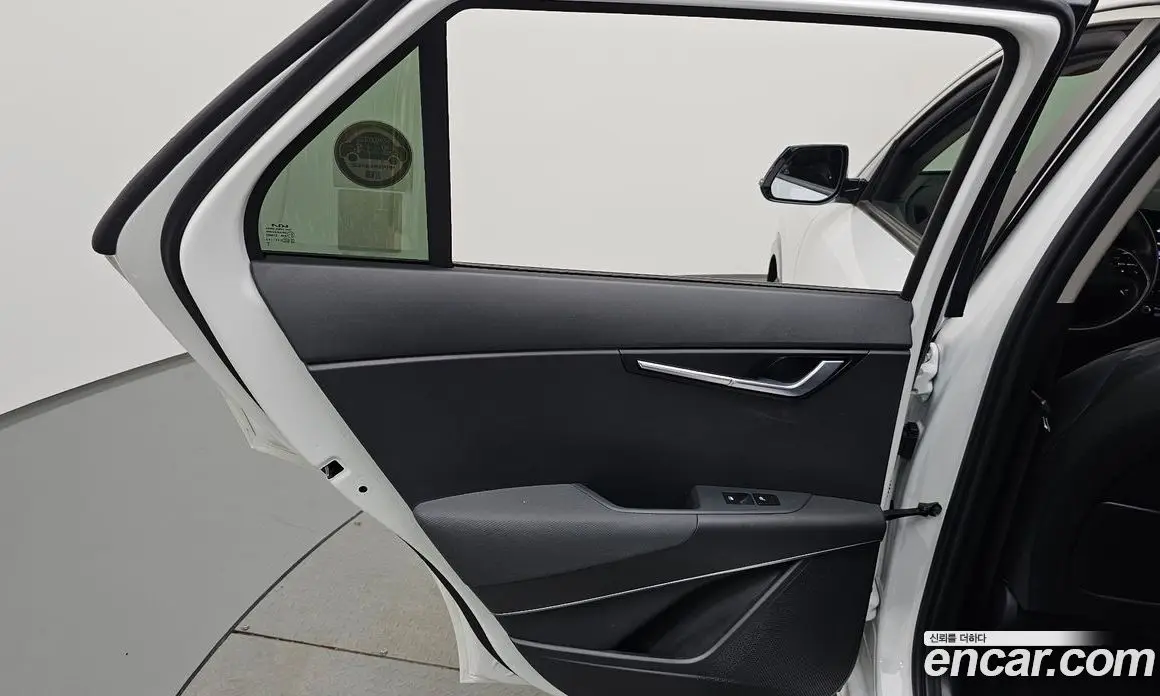 Kia Niro 2022 1.6 автомат (гидро), фото 14