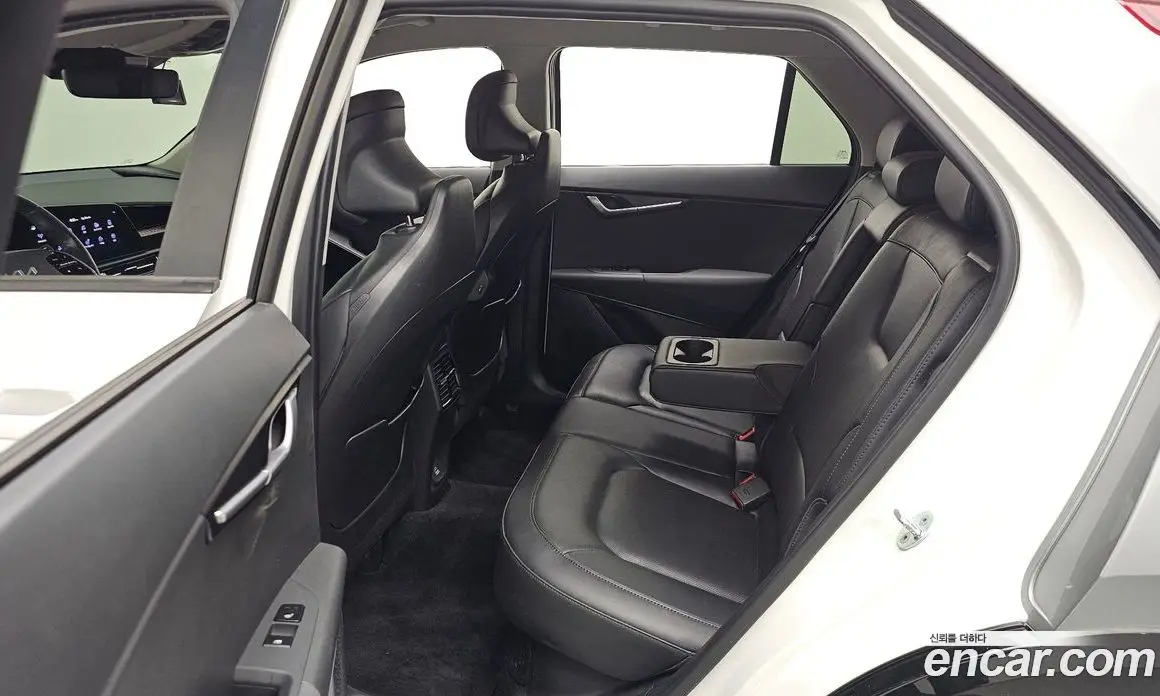 Kia Niro 2022 1.6 автомат (гидро), фото 16