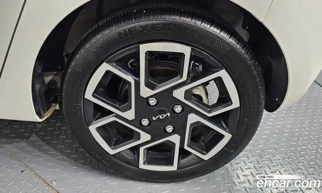Kia Ray 2024 1.0 автомат (гидро), миниатюра 7
