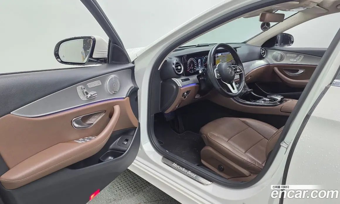 Mercedes-Benz E-Class 2018 2.0 автомат (гидро), фото 13