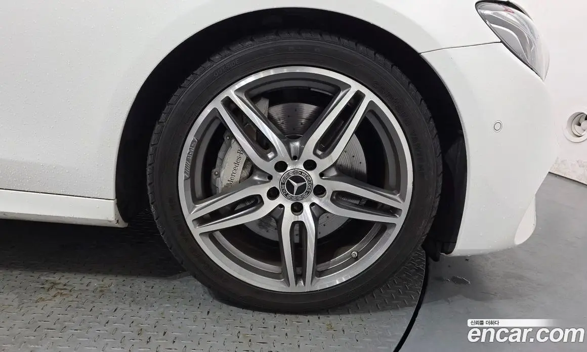 Mercedes-Benz E-Class 2018 2.0 автомат (гидро), фото 7