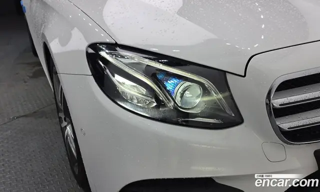 Mercedes-Benz E-Class 2018 2.0 автомат (гидро), миниатюра 8