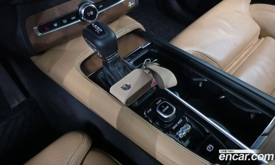 Volvo XC90 2016 2.0 автомат (гидро), фото 9