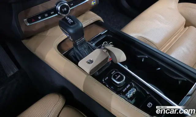 Volvo XC90 2016 2.0 автомат (гидро), миниатюра 9