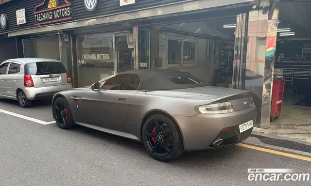 Aston Martin Vantage 2016 4.7 автомат (гидро), миниатюра 3