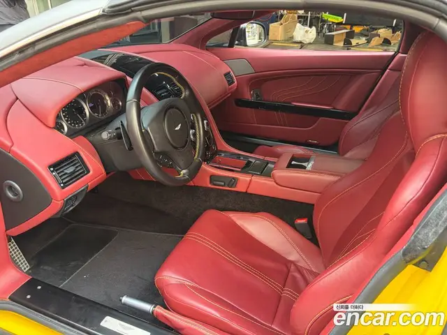 Aston Martin Vantage 2016 4.7 автомат (гидро), миниатюра 6