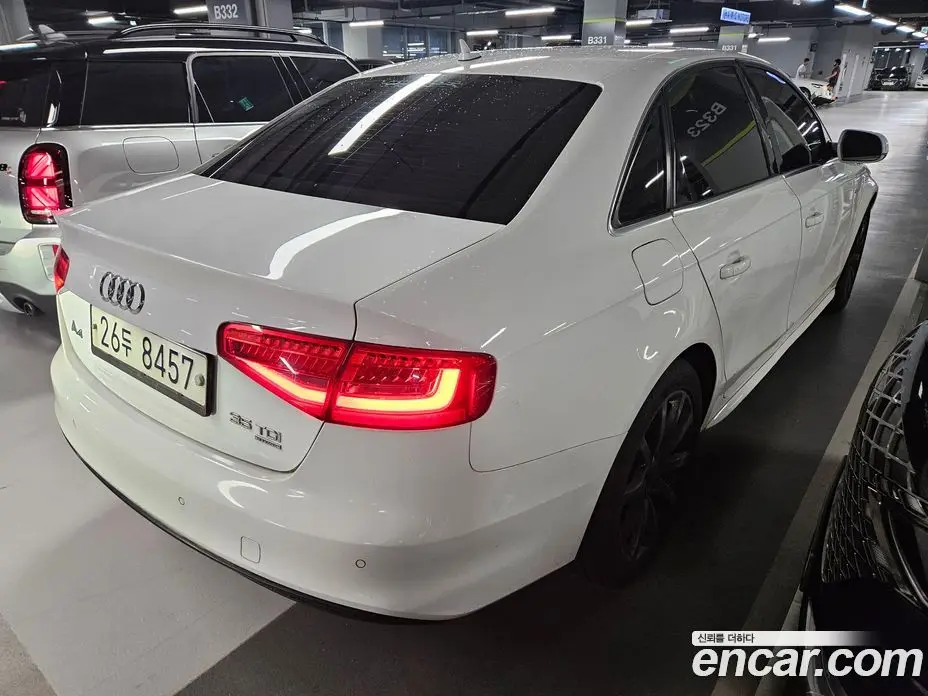 Audi A4 2014 2.0 автомат (гидро), фото 3
