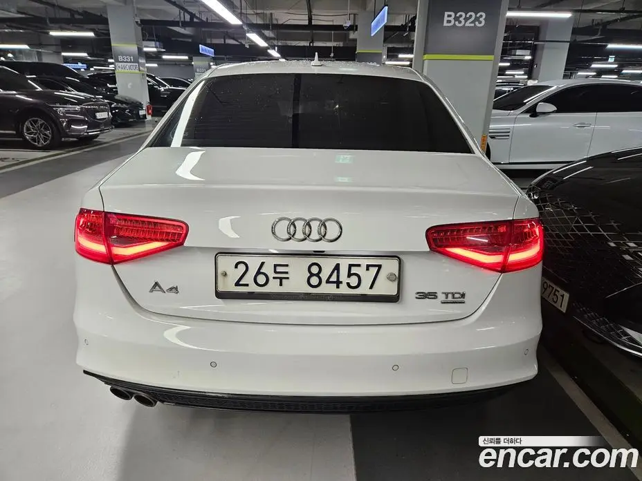Audi A4 2014 2.0 автомат (гидро), фото 4