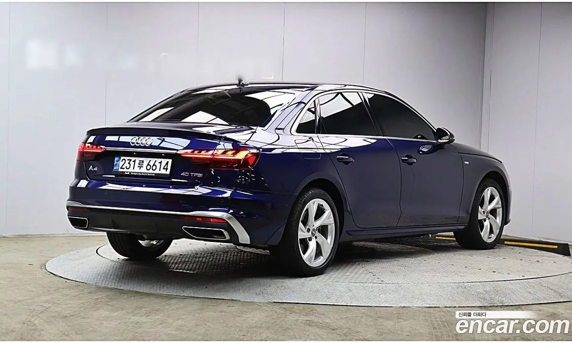 Audi A4 2021 2.0 автомат (гидро), фото 4