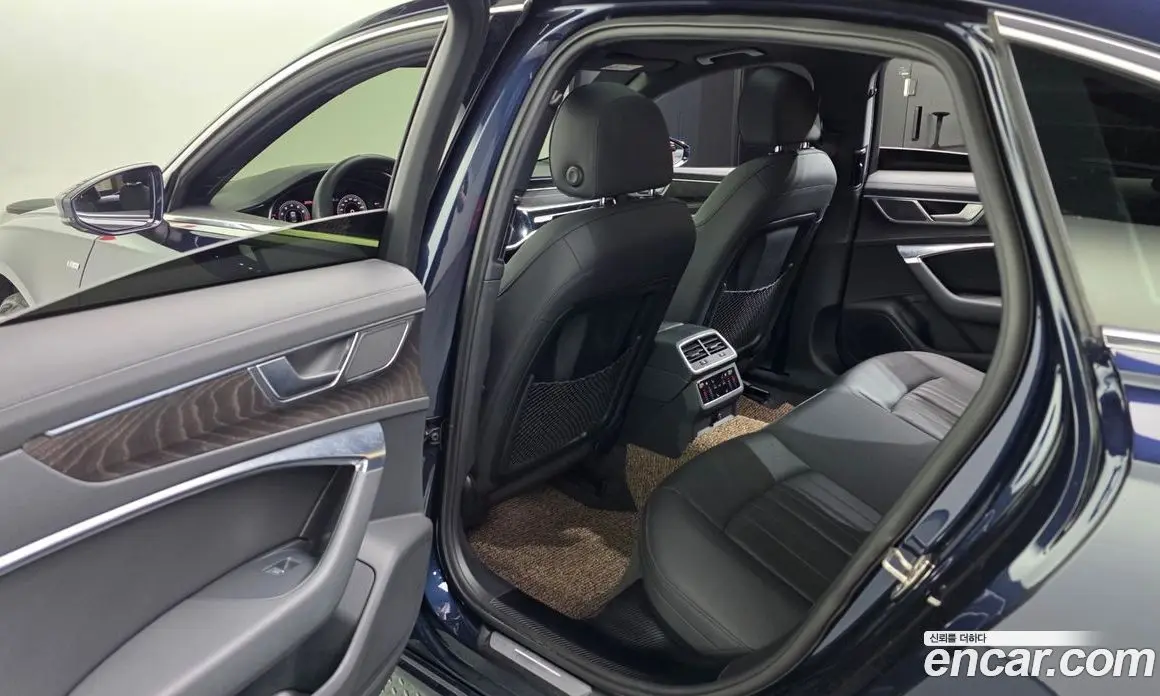Audi A6 2021 2.0 автомат (гидро), фото 16