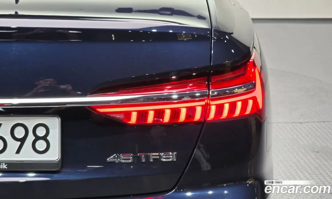 Audi A6 2021 2.0 автомат (гидро), фото 9