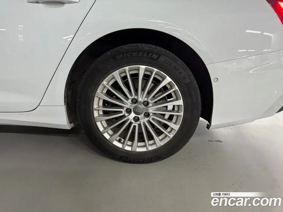 Audi A6 2021 2.0 автомат (гидро), фото 5