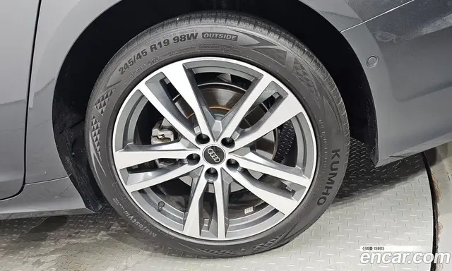 Audi A6 2023 2.0 автомат (гидро), миниатюра 6
