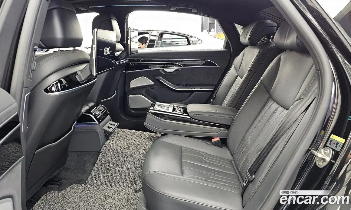 Audi A8 2021 3.0 автомат (гидро), фото 16