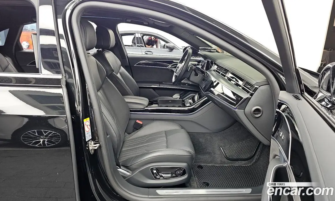 Audi A8 2021 3.0 автомат (гидро), фото 17
