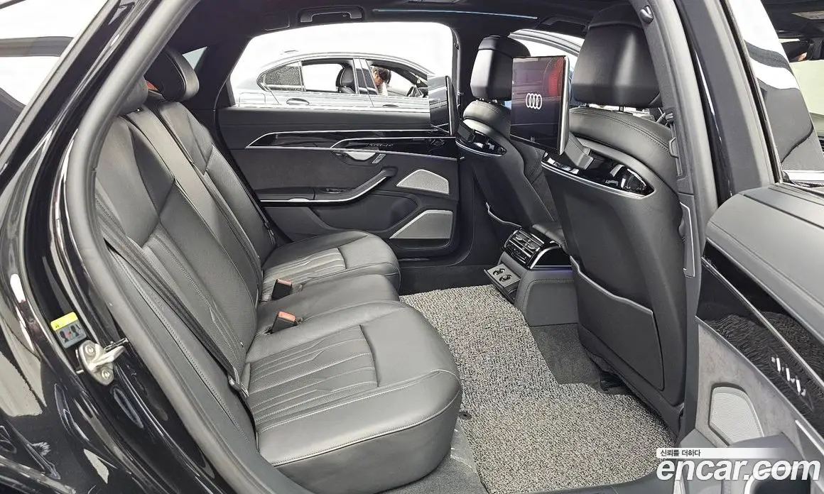 Audi A8 2021 3.0 автомат (гидро), фото 18