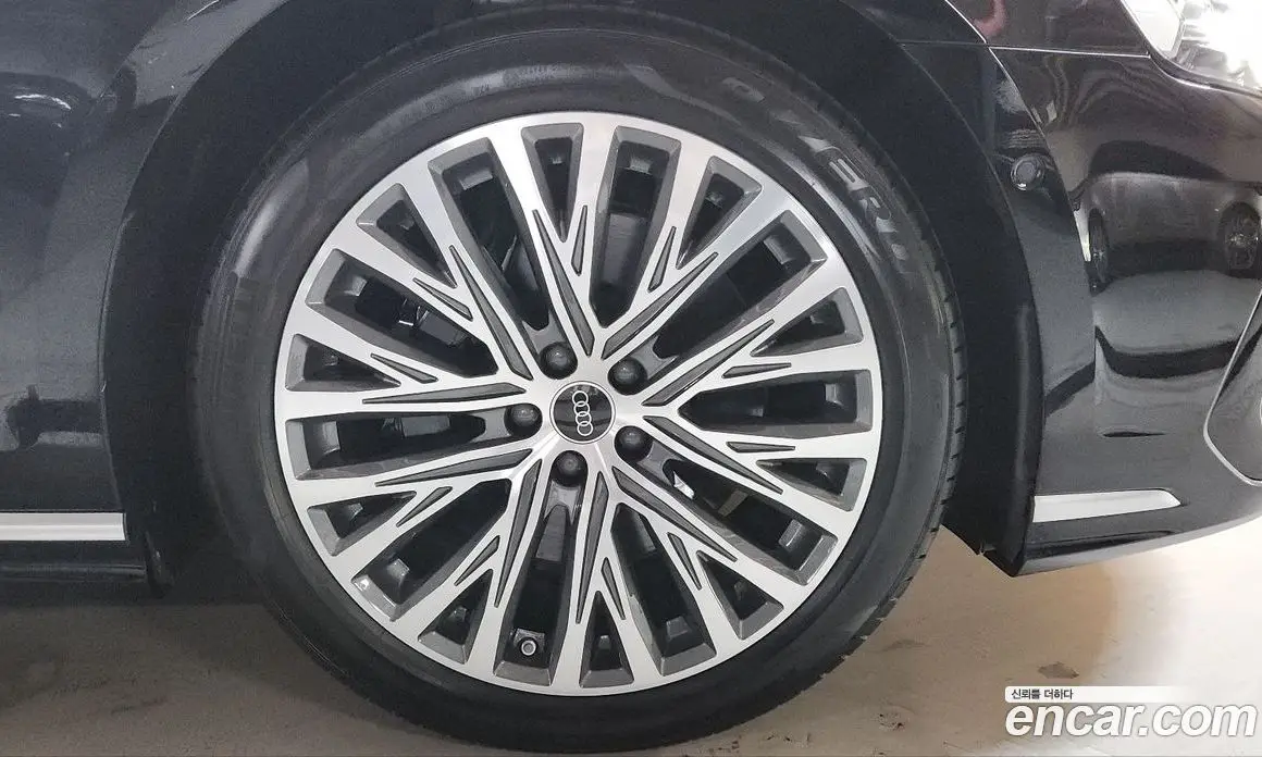 Audi A8 2023 3.0 автомат (гидро), фото 20