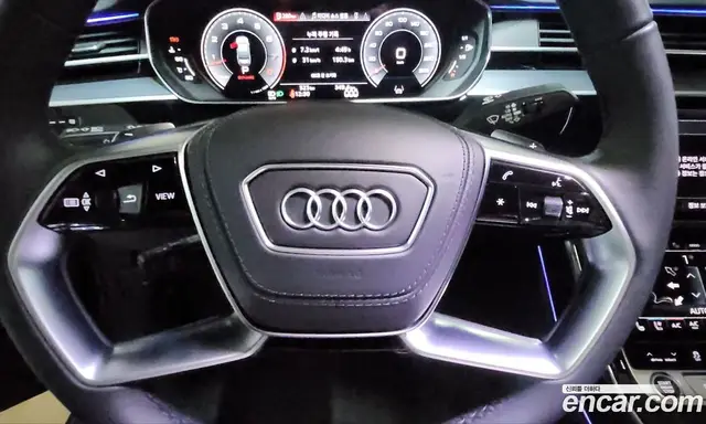Audi A8 2023 3.0 автомат (гидро), миниатюра 10
