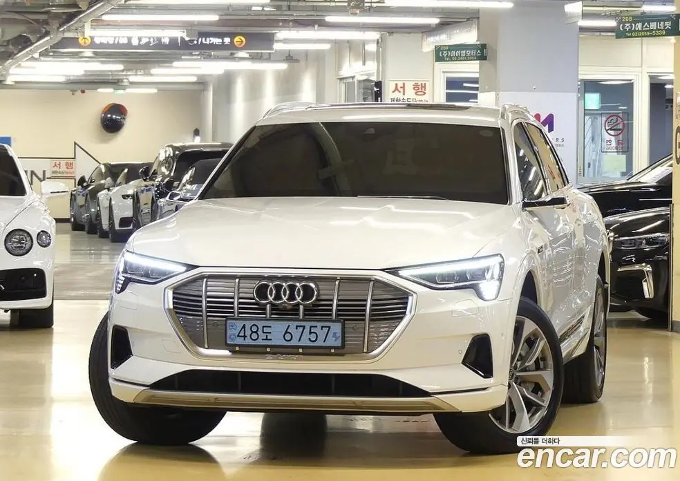 Audi e-tron 2022 0.2 автомат (гидро), фото 3