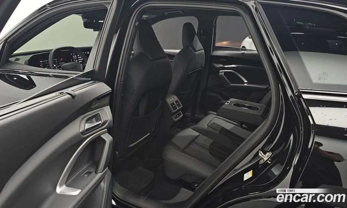 Audi Q5 2025 2.0 автомат (гидро), фото 18