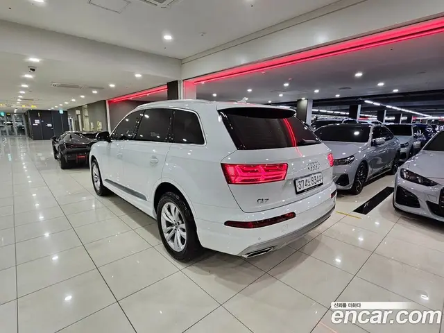 Audi Q7 2019 2.0 автомат (гидро), миниатюра 2