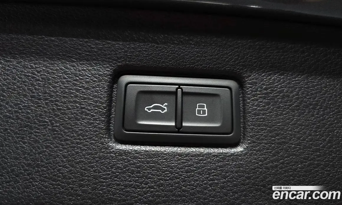 Audi Q7 2023 3.0 автомат (гидро), фото 27