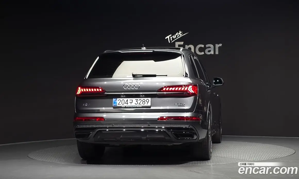 Audi Q7 2023 3.0 автомат (гидро), фото 4