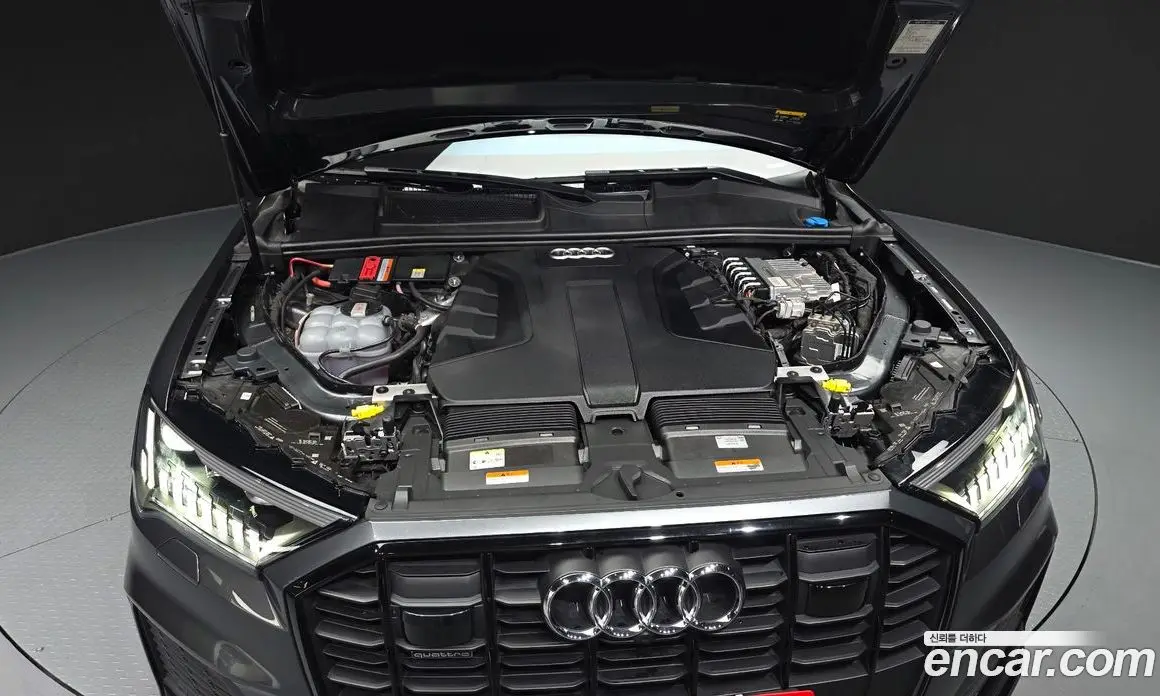 Audi Q7 2023 3.0 автомат (гидро), фото 6
