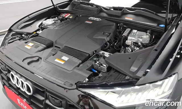 Audi Q8 2023 3.0 автомат (гидро), миниатюра 6