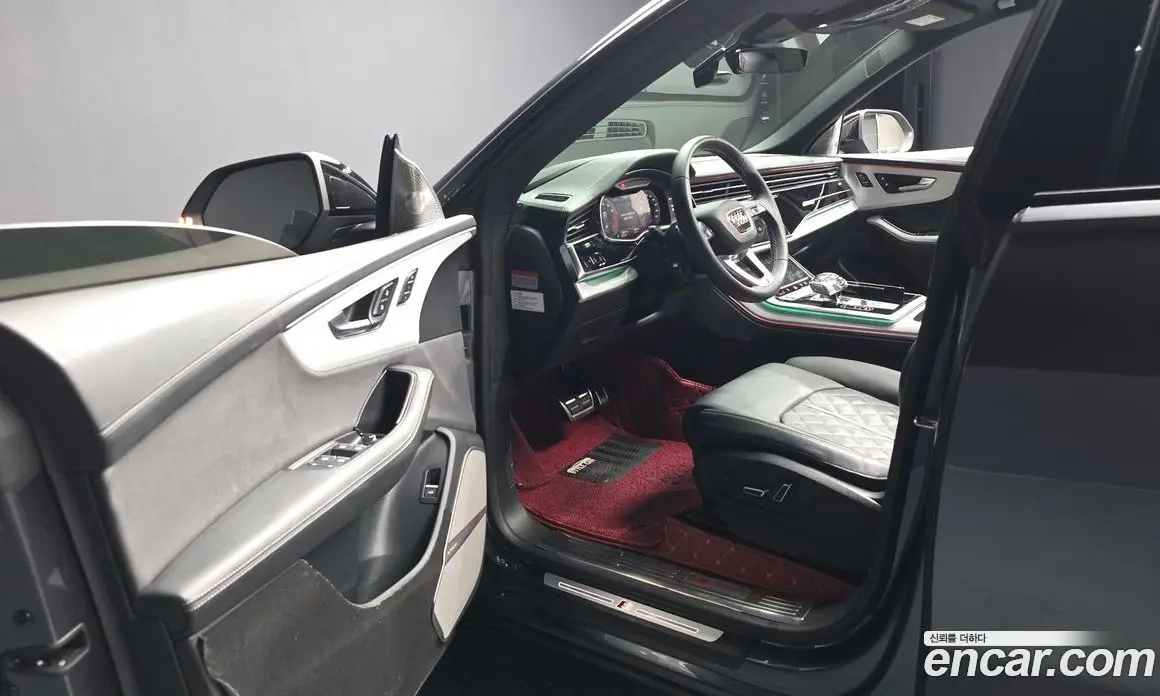 Audi Q8 2023 3.0 автомат (гидро), фото 13