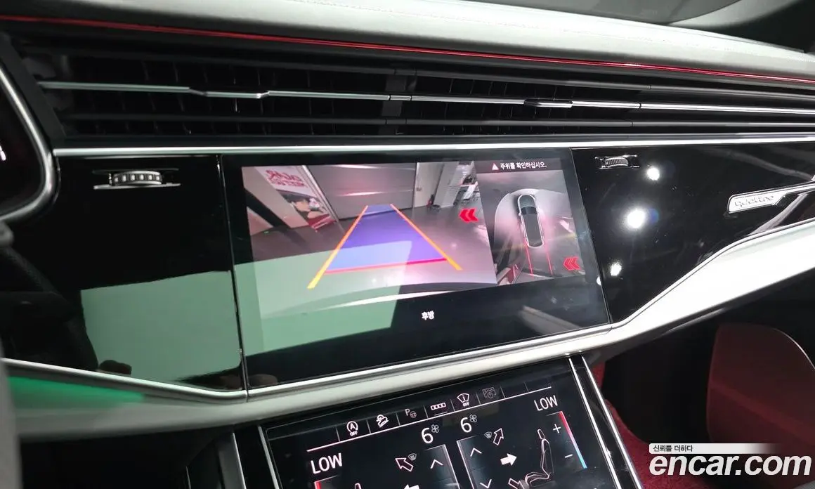 Audi Q8 2023 3.0 автомат (гидро), фото 21