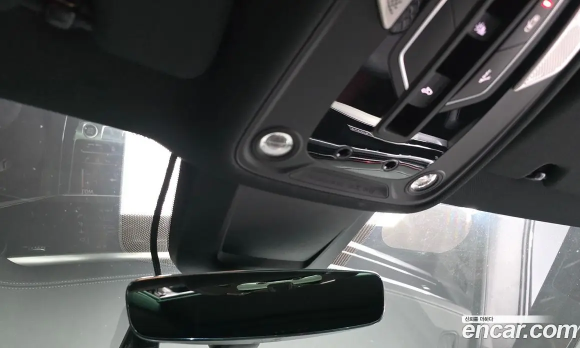 Audi Q8 2023 3.0 автомат (гидро), фото 30