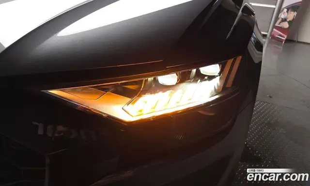 Audi Q8 2023 3.0 автомат (гидро), миниатюра 8