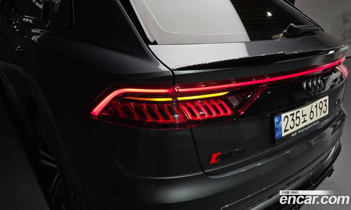 Audi Q8 2023 3.0 автомат (гидро), фото 9